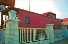 Missouri Pacific Caboose 13541 at McDonald's in Tulsa OK Jan 2003. S. Roger Kirkpatrick photo